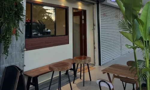 7AM Cafe & Studio